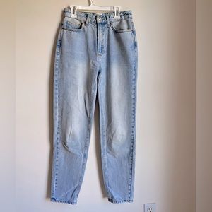 Urban Outfitters BDG Light Wash Mom Jeans